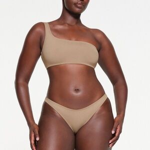 NWT SKIMS One Shoulder Bathing Suit Top XS